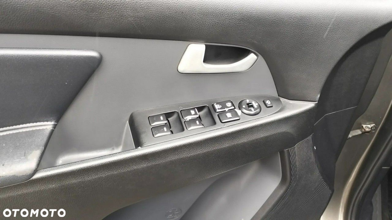 Kia Sportage - 16