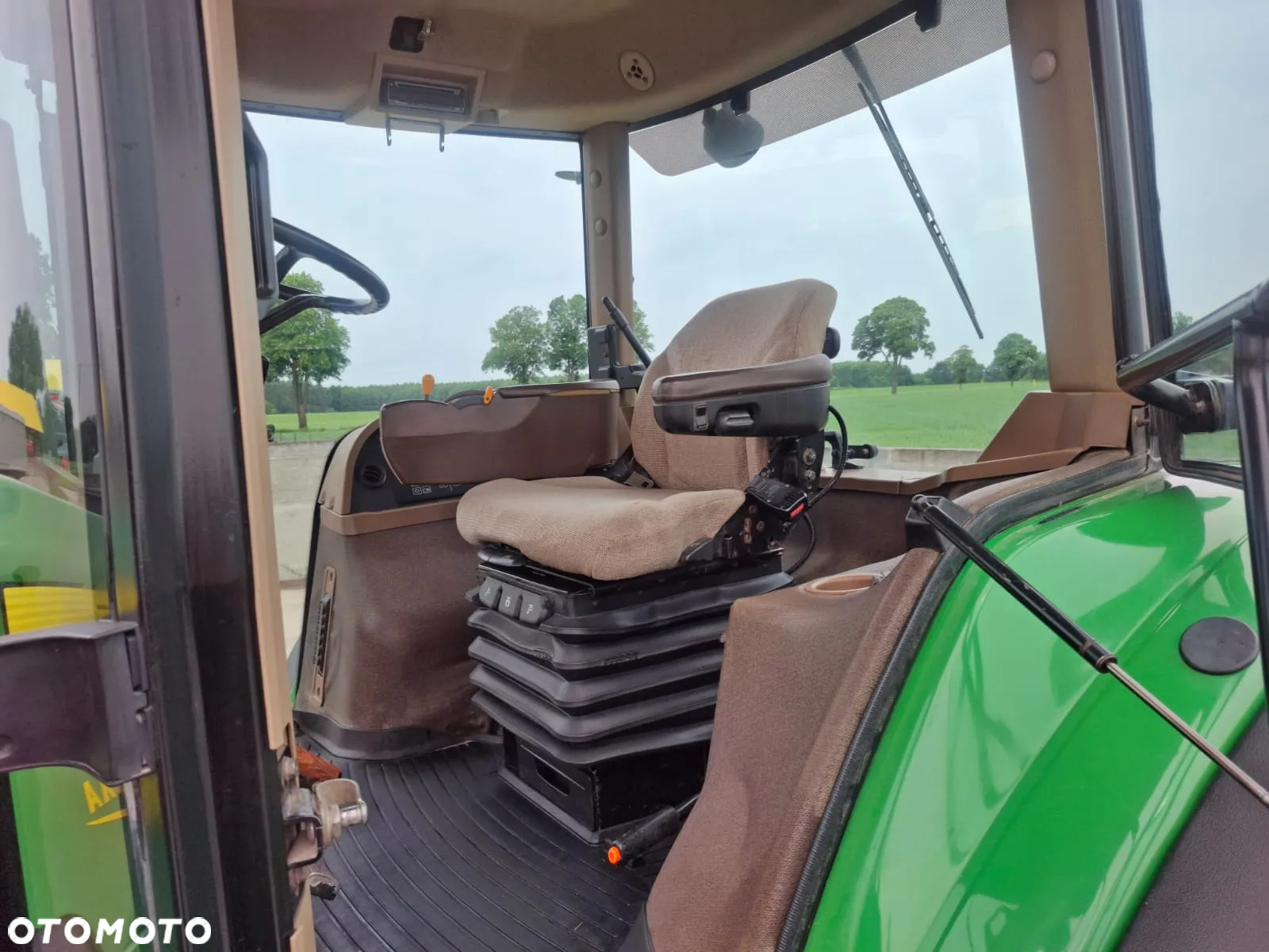 John Deere 8430 - 11