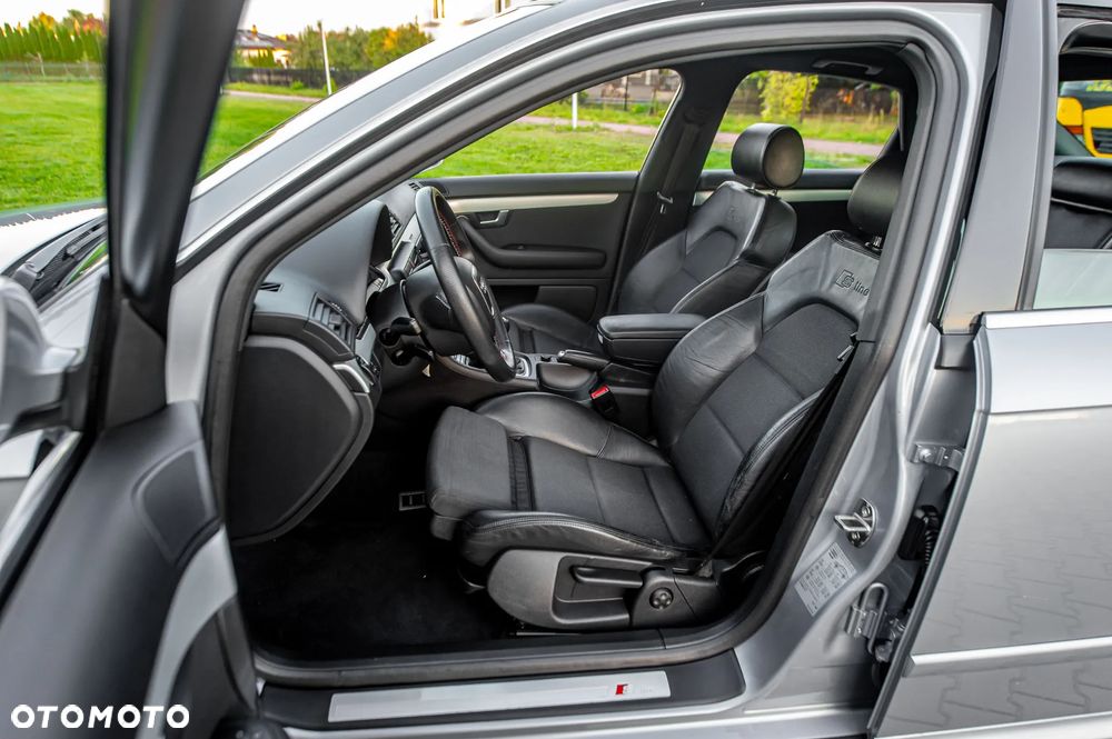Audi A4 Limousine 2.0 T FSI quattro - 23