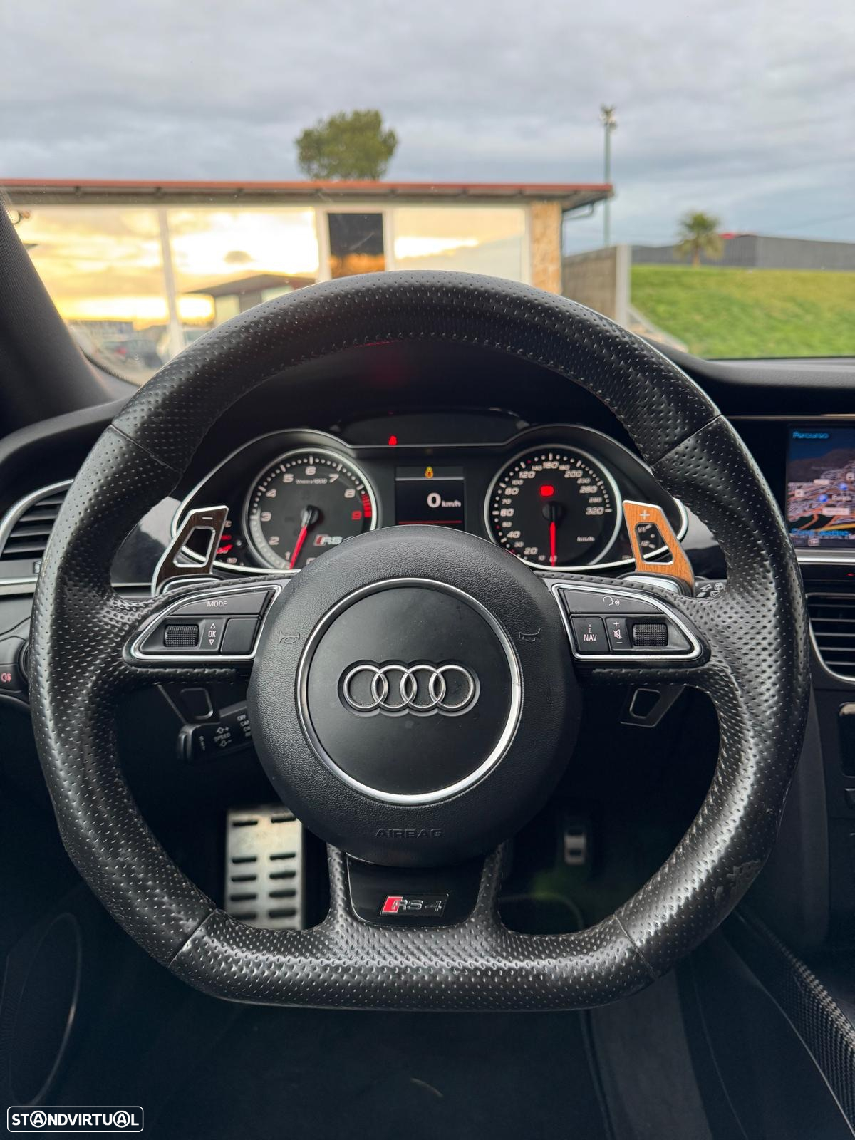 Audi RS4 Avant 4.2 FSi quattro S tronic - 21