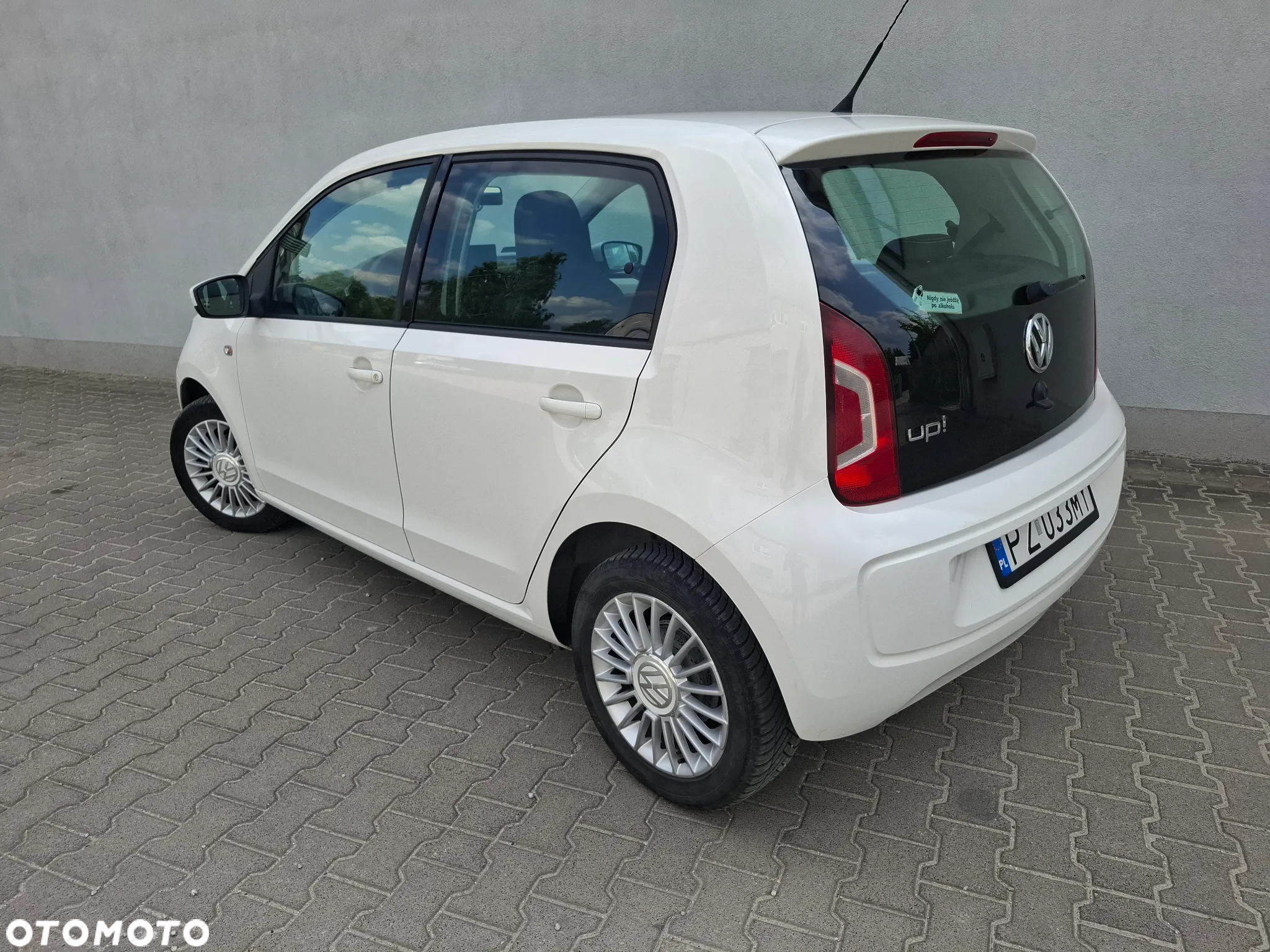 Volkswagen up! 1.0 high EU6 - 3