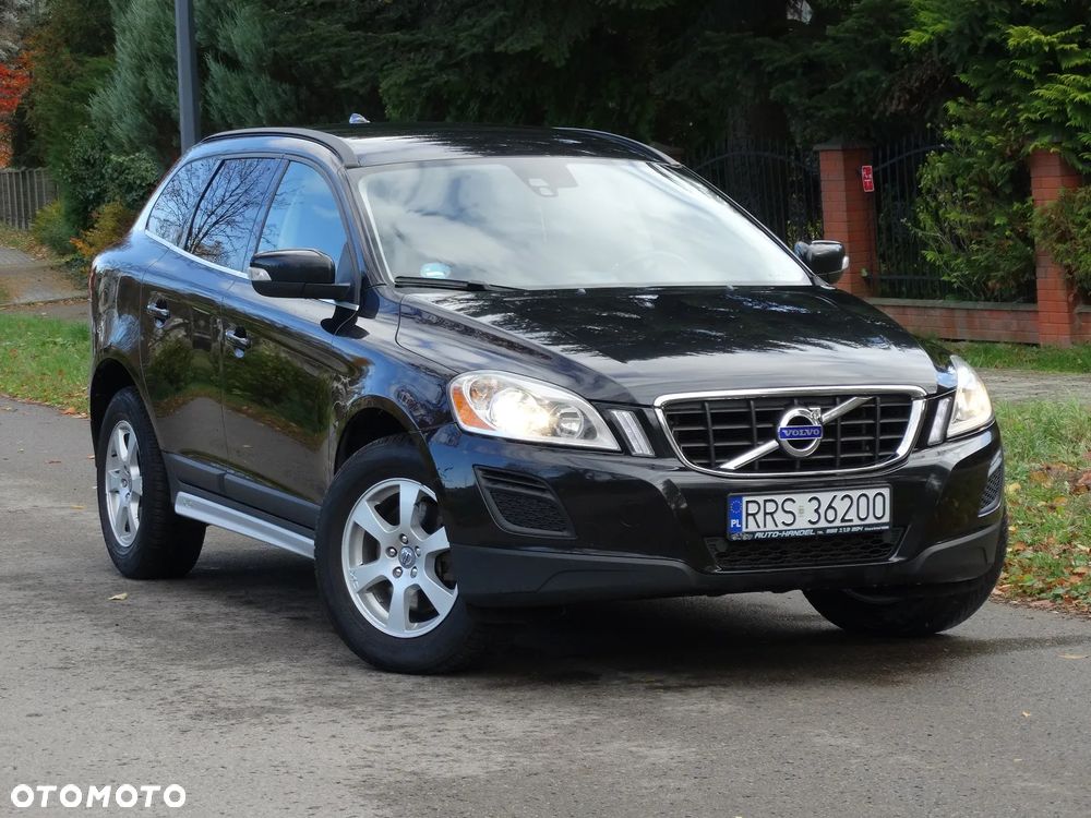 Volvo XC 60 DRIVe Momentum - 8