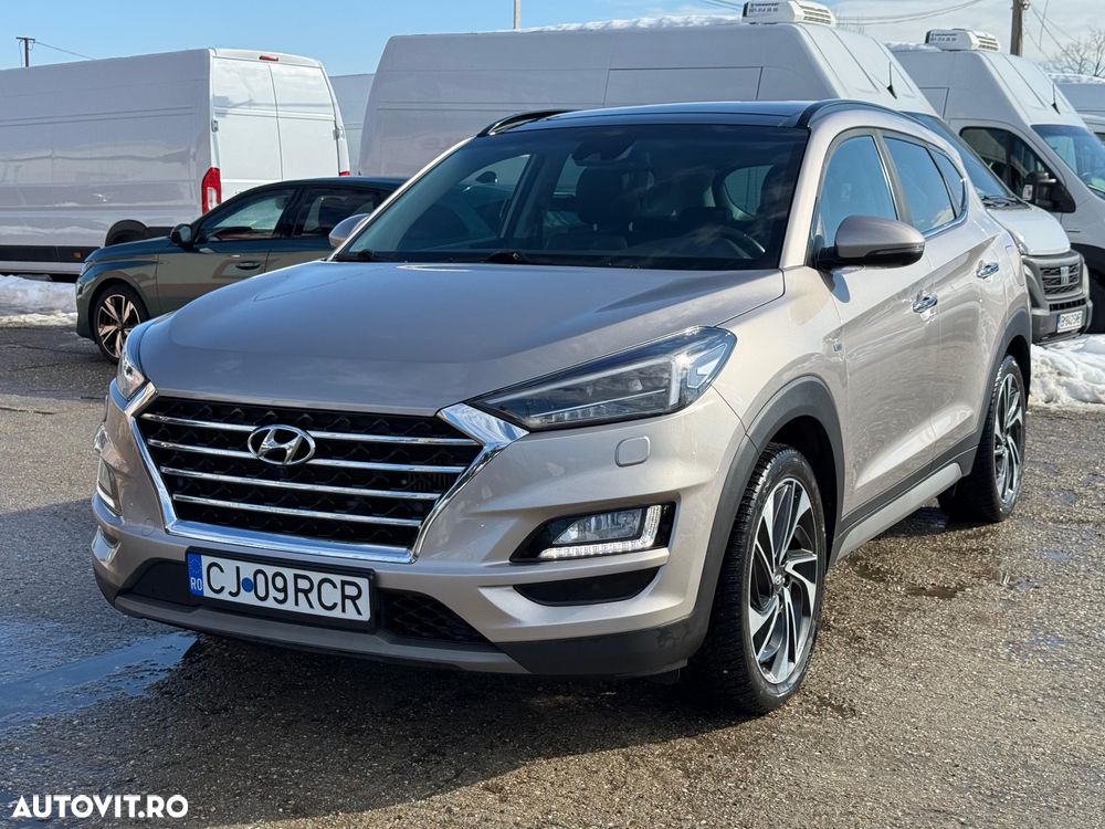 Hyundai Tucson 2.0 CRDI 4WD 8AT Luxury - 1