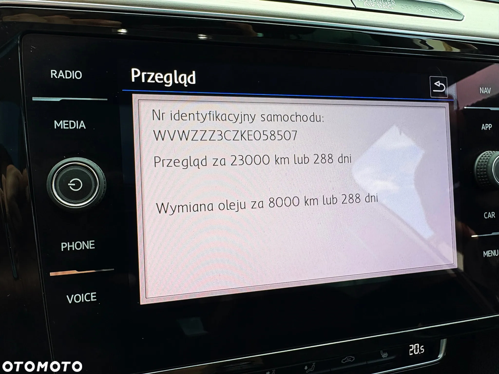 Volkswagen Passat 2.0 TDI BMT Highline - 35