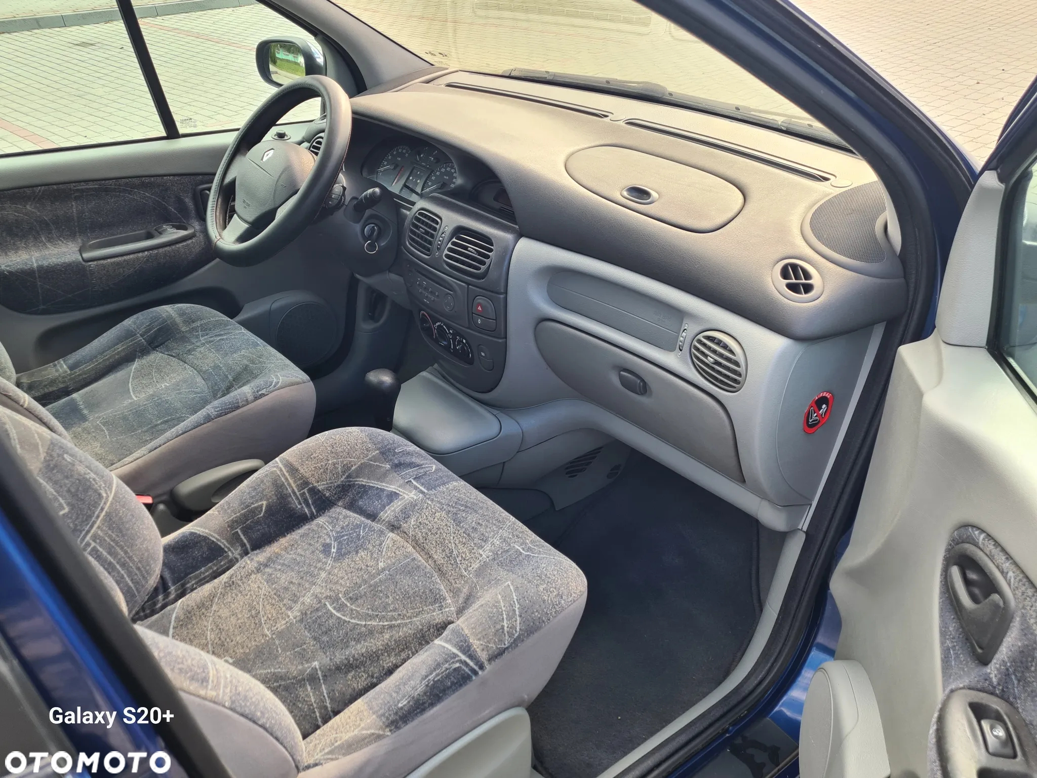 Renault Scenic - 11