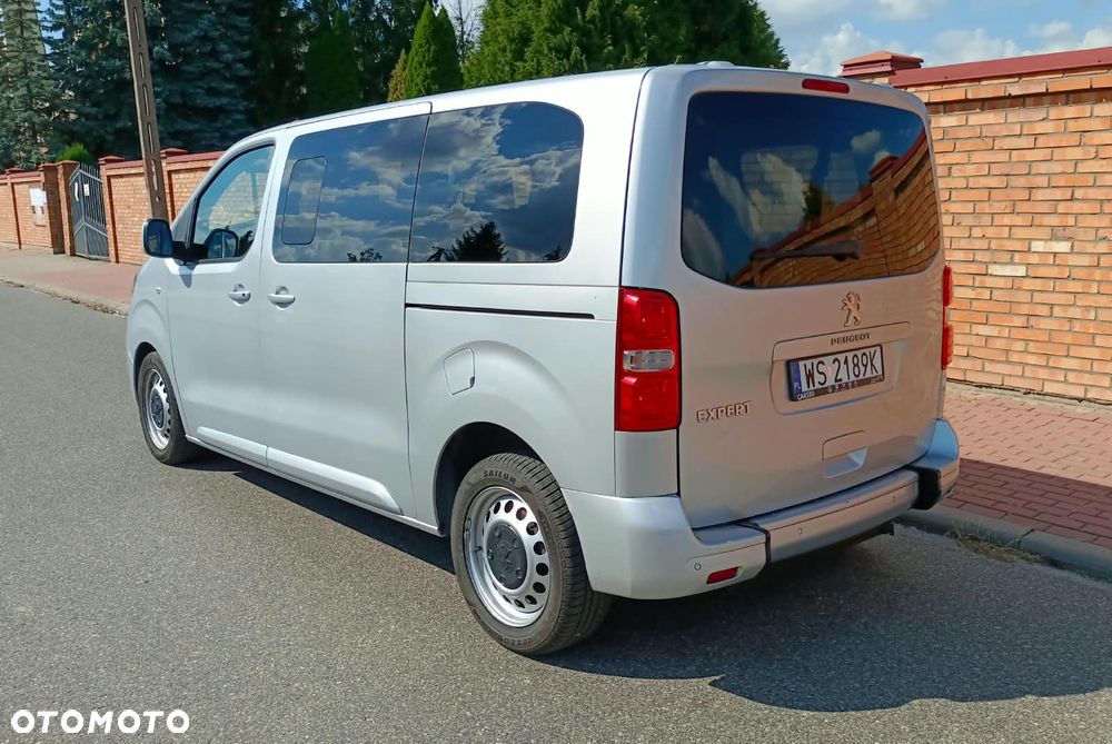 Peugeot Traveller L1 2.0 EAT6 Business - 6