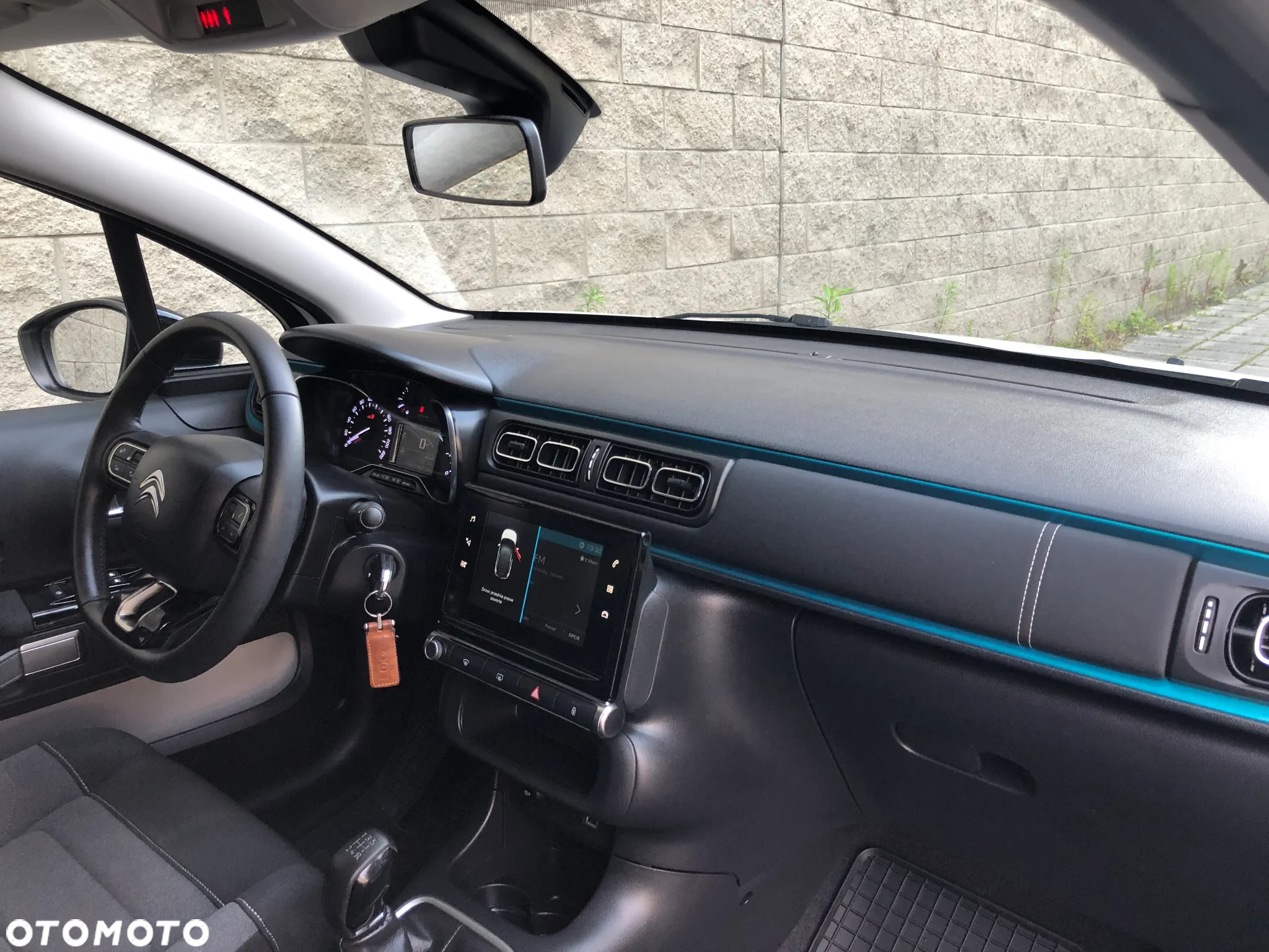 Citroën C3 1.2 PureTech Shine - 23