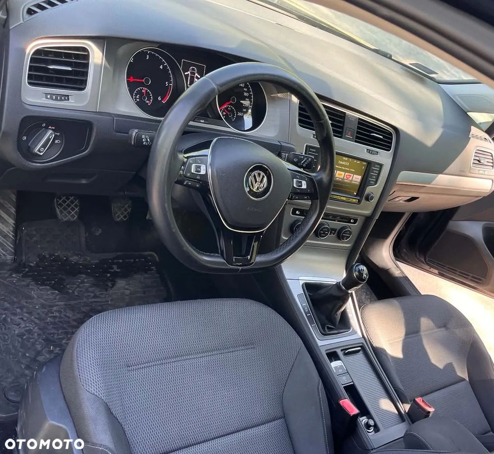 Volkswagen Golf 1.6 TDI BMT Comfortline - 13