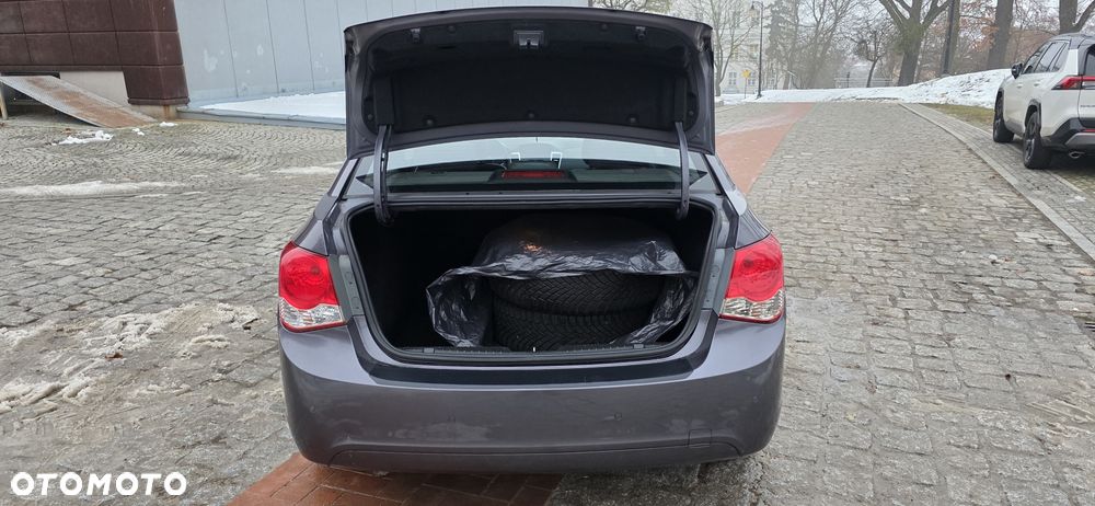 Chevrolet Cruze 1.8 LT+ - 37