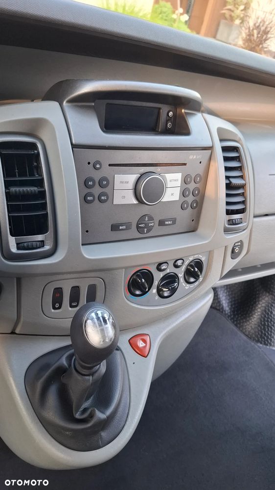 Opel VIVARO - 23