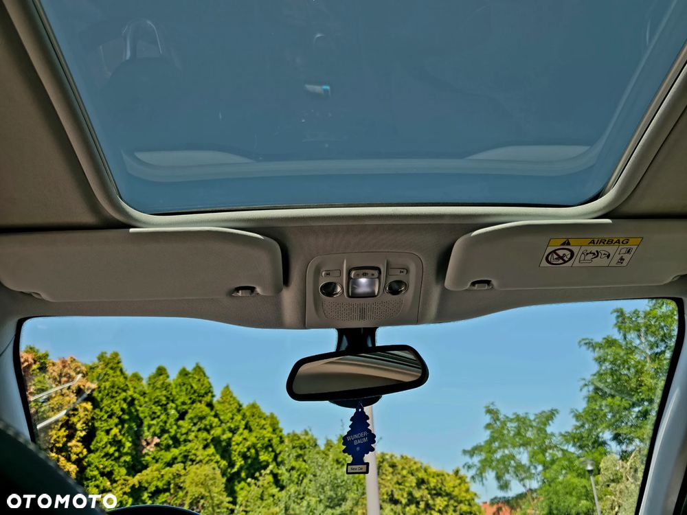 Peugeot 2008 1.2 Pure Tech GPF Allure S&S EAT6 - 11