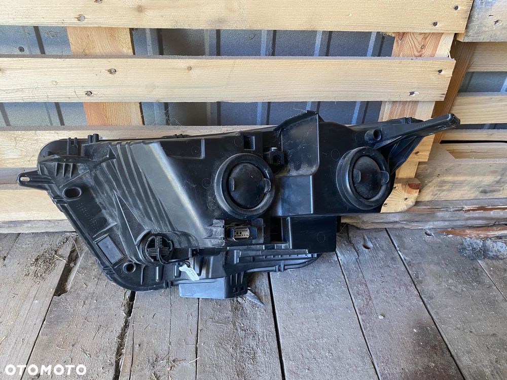Lampa przednia prawa Ford Edge - 6