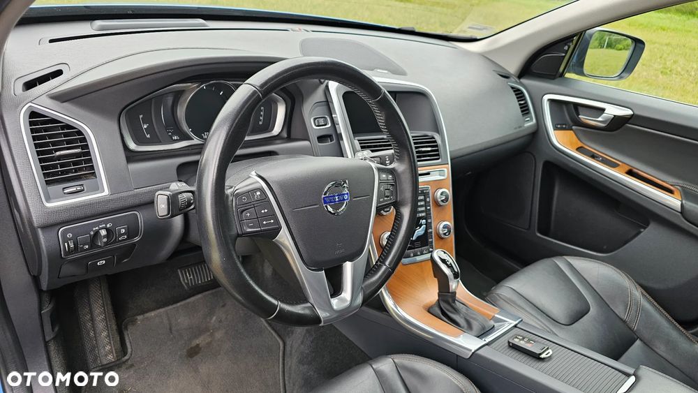 Volvo XC 60 - 10
