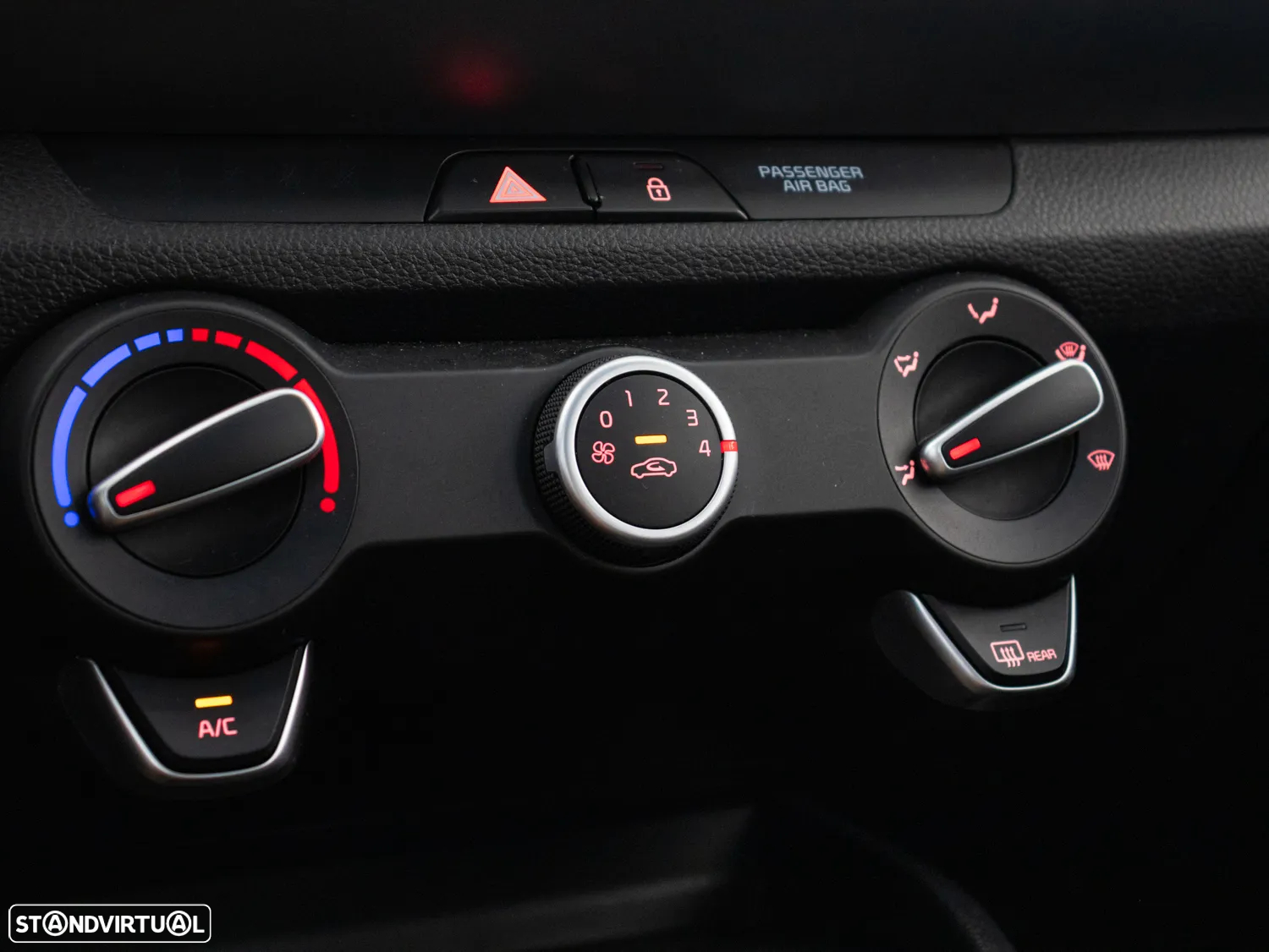 Kia Stonic 1.2 Dynamic - 21