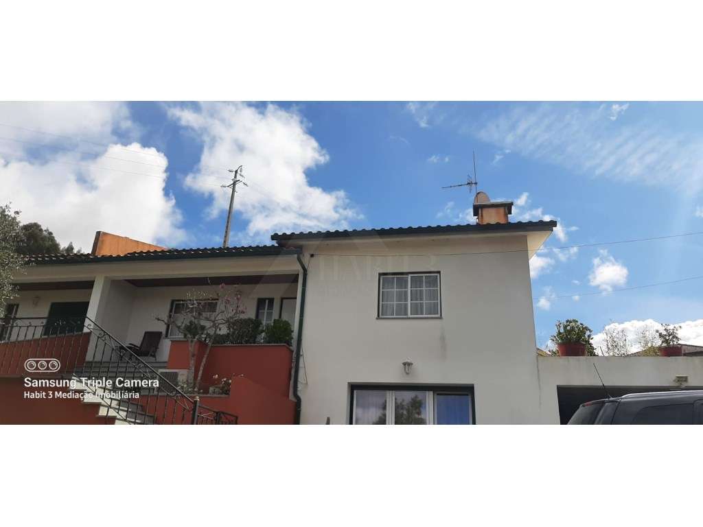 Andar de moradia T2 na Ribeira - Grande imagem: 2/16