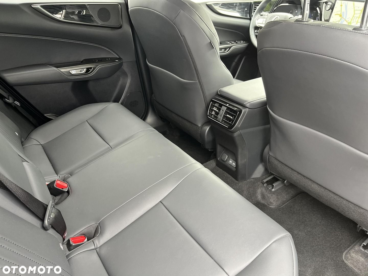 Lexus NX - 10