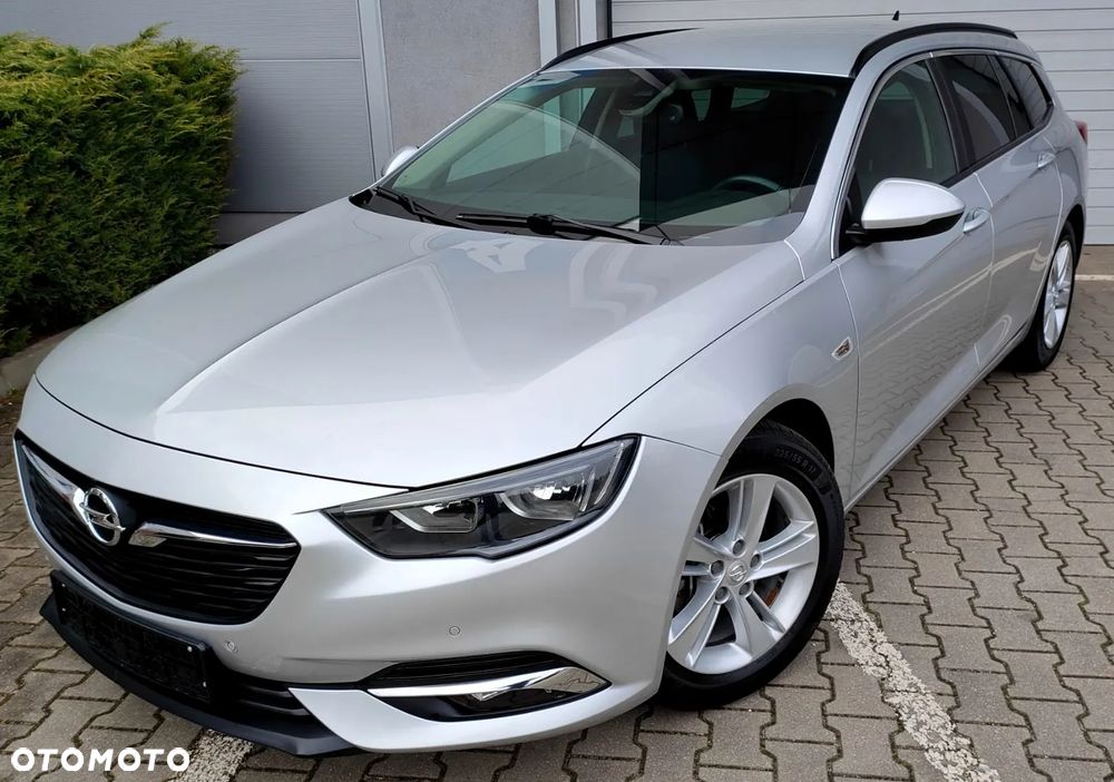 Opel Insignia - 1