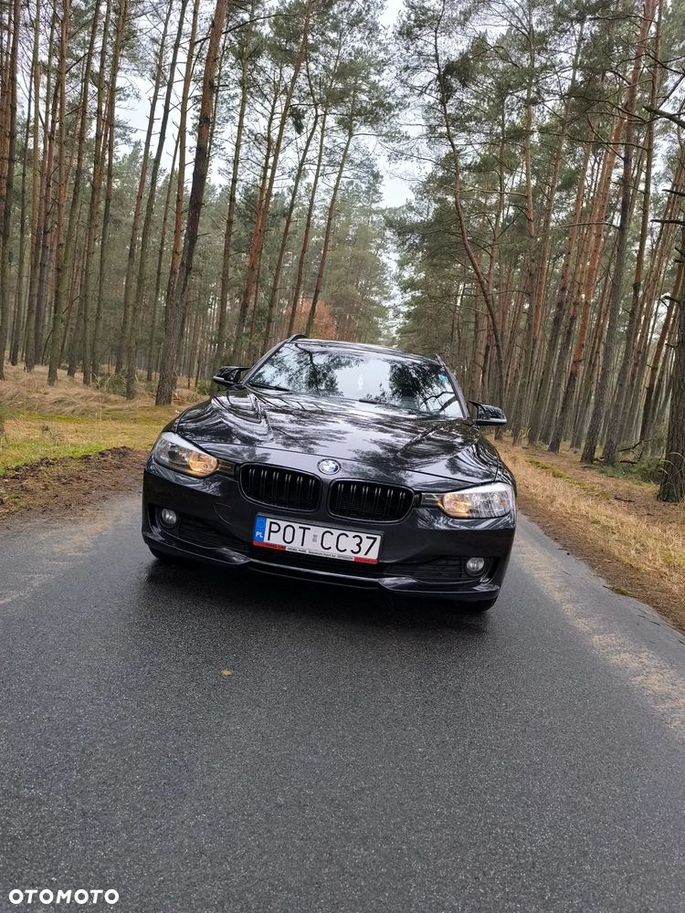 BMW Seria 3 318d Luxury Line - 2