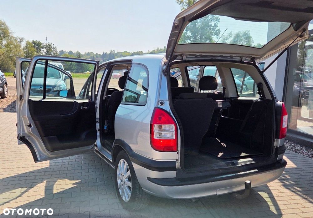 Opel Zafira - 30