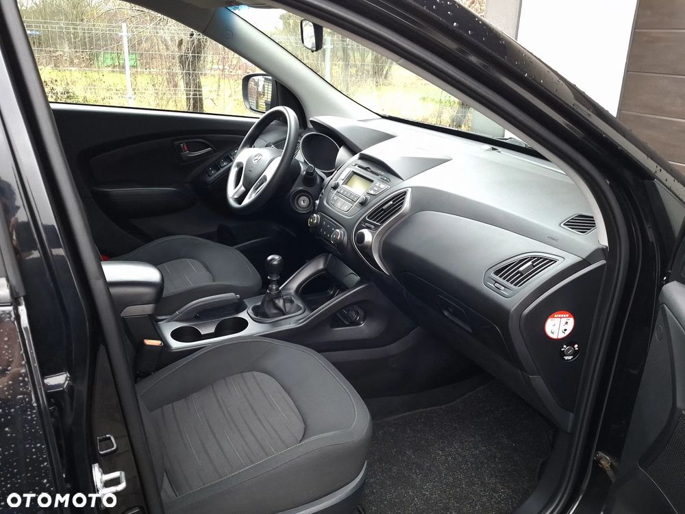 Hyundai ix35 blue 1.6 2WD Finale Gold - 6