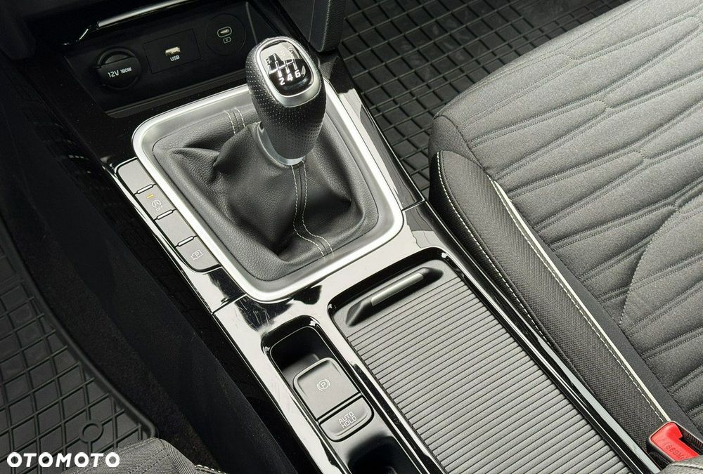 Kia ProCeed 1.5 T-GDI GT Line - 23