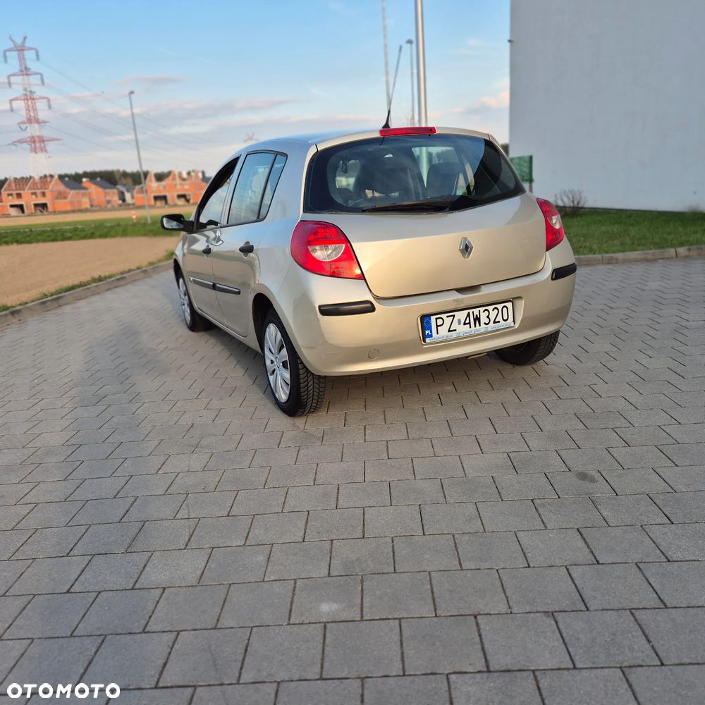 Renault Clio 1.2 16V Expression - 5