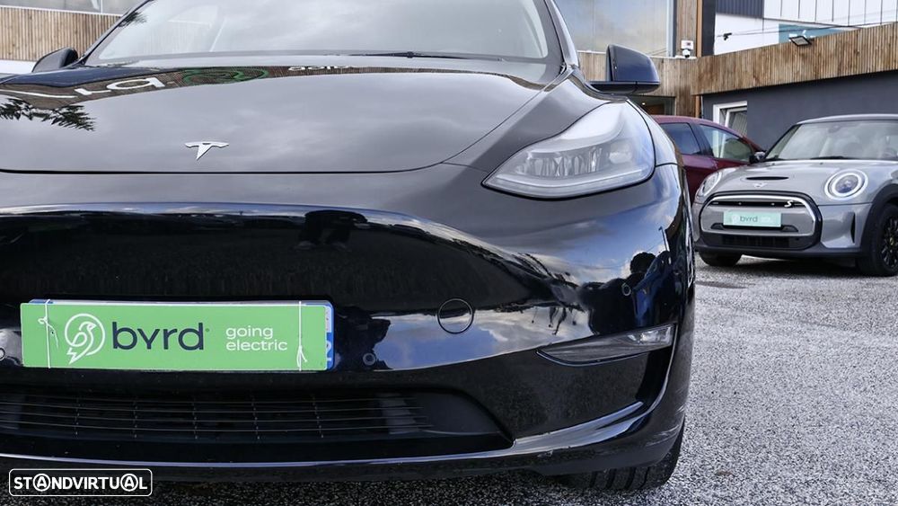 Tesla Model Y Long Range Dual Motor AWD - 5