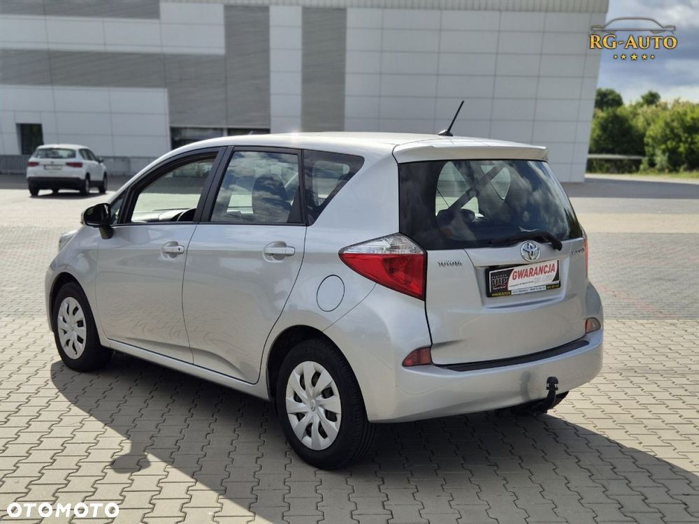 Toyota Verso S - 11