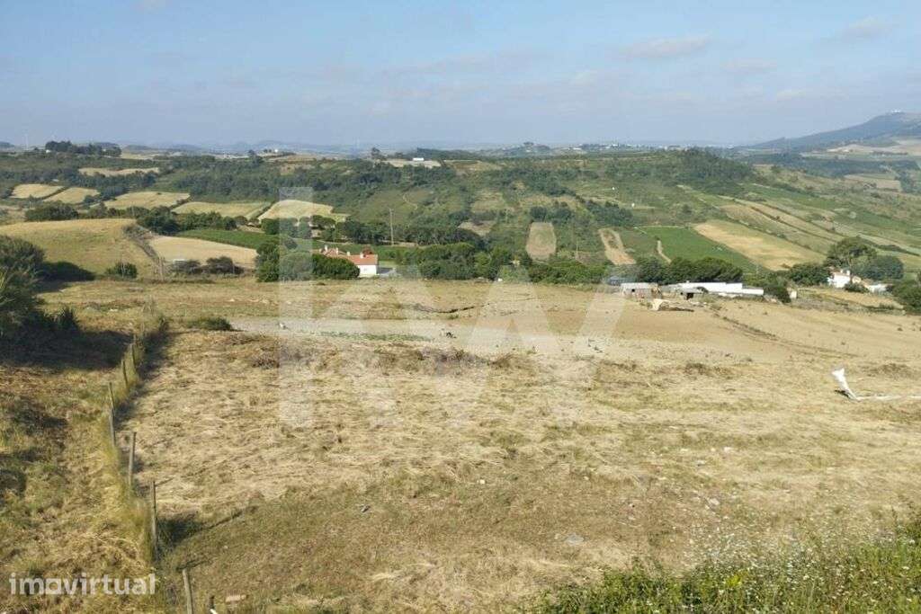 Venda de terreno urbano para construção de 144 fogos, no centro da c - Grande imagem: 3/32