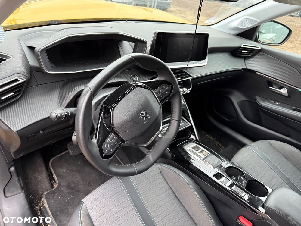 Peugeot 208 Elektromotor 136 Allure - 12