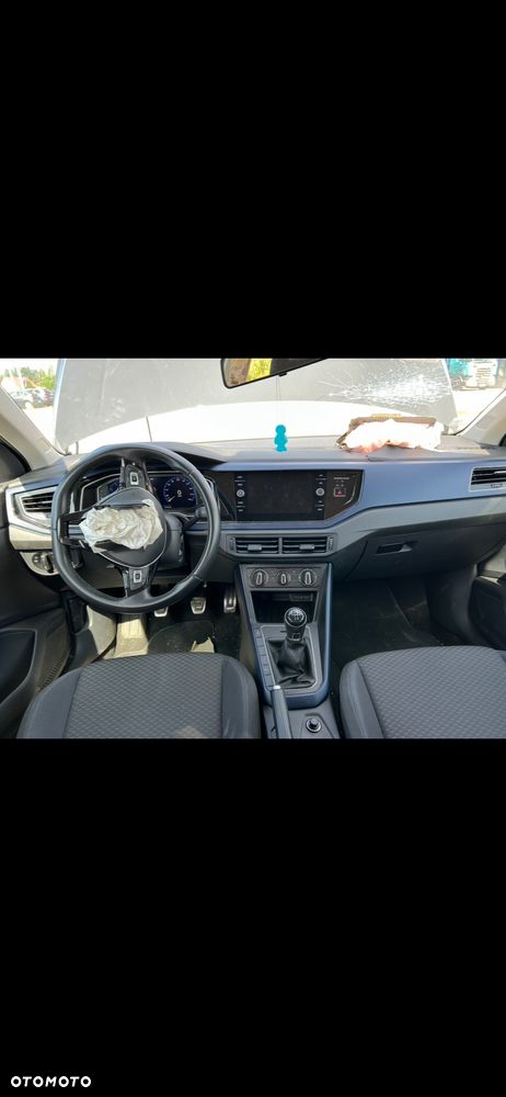 Volkswagen Polo - 12