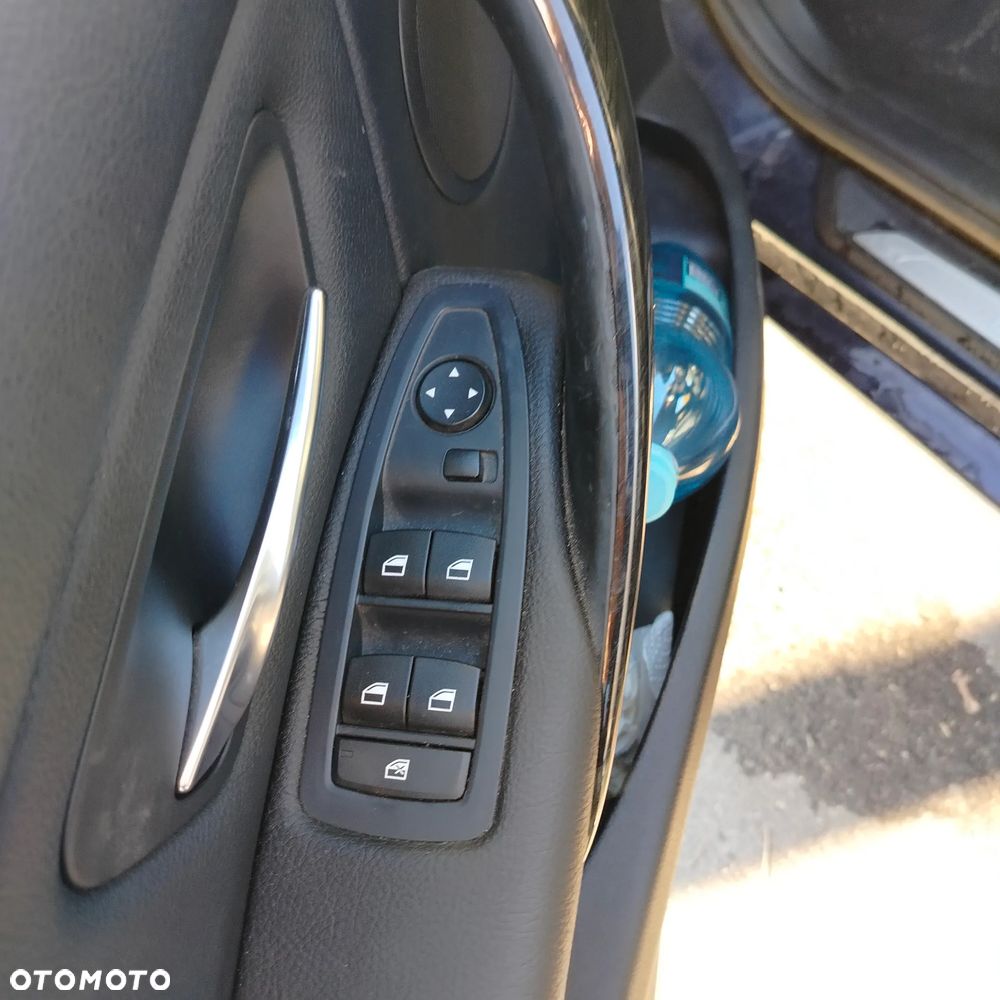 BMW Seria 3 316d Luxury Line - 26