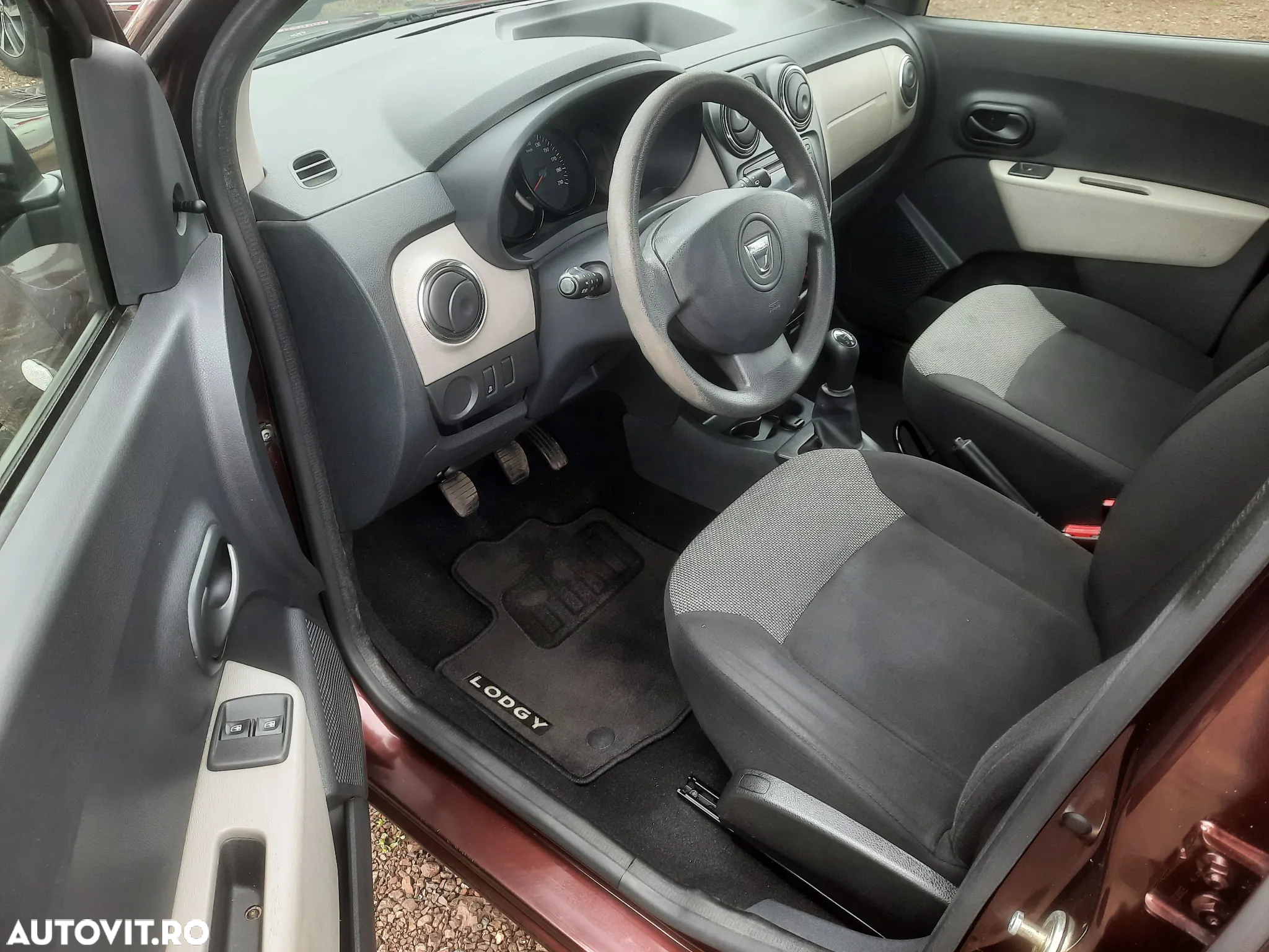 Dacia Lodgy 1.6 102 CP Laureate - 5