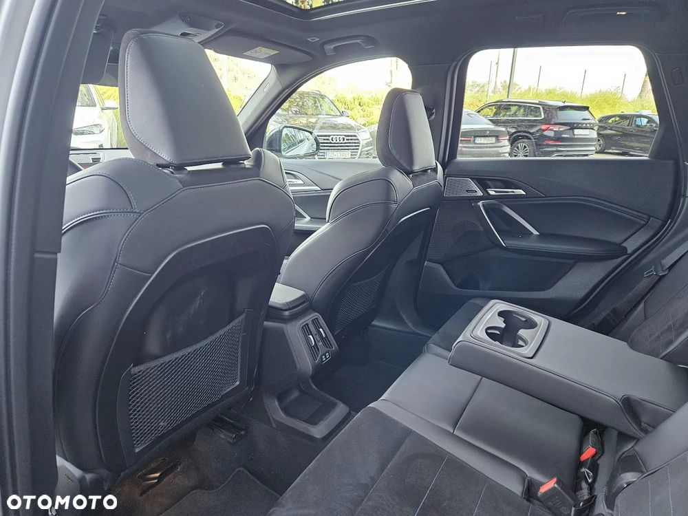 BMW X1 xDrive23i - 16