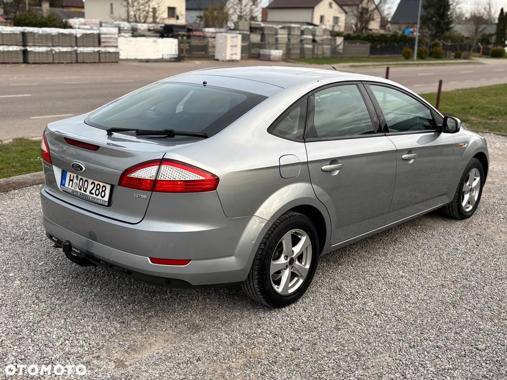 Ford Mondeo - 27