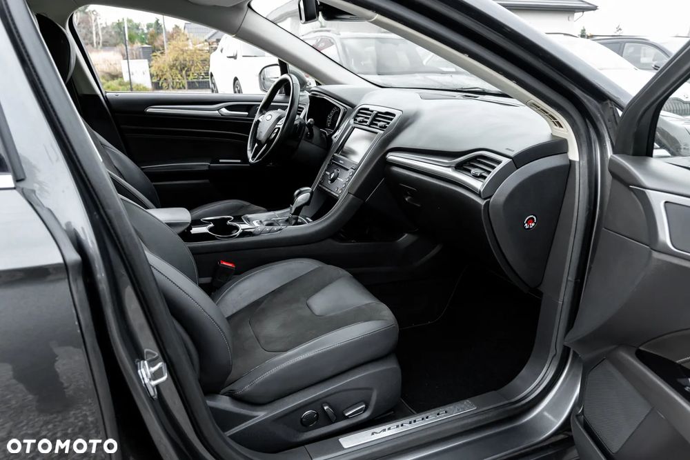 Ford Mondeo 2.0 EcoBoost STart-Stopp Autom Vignale - 24