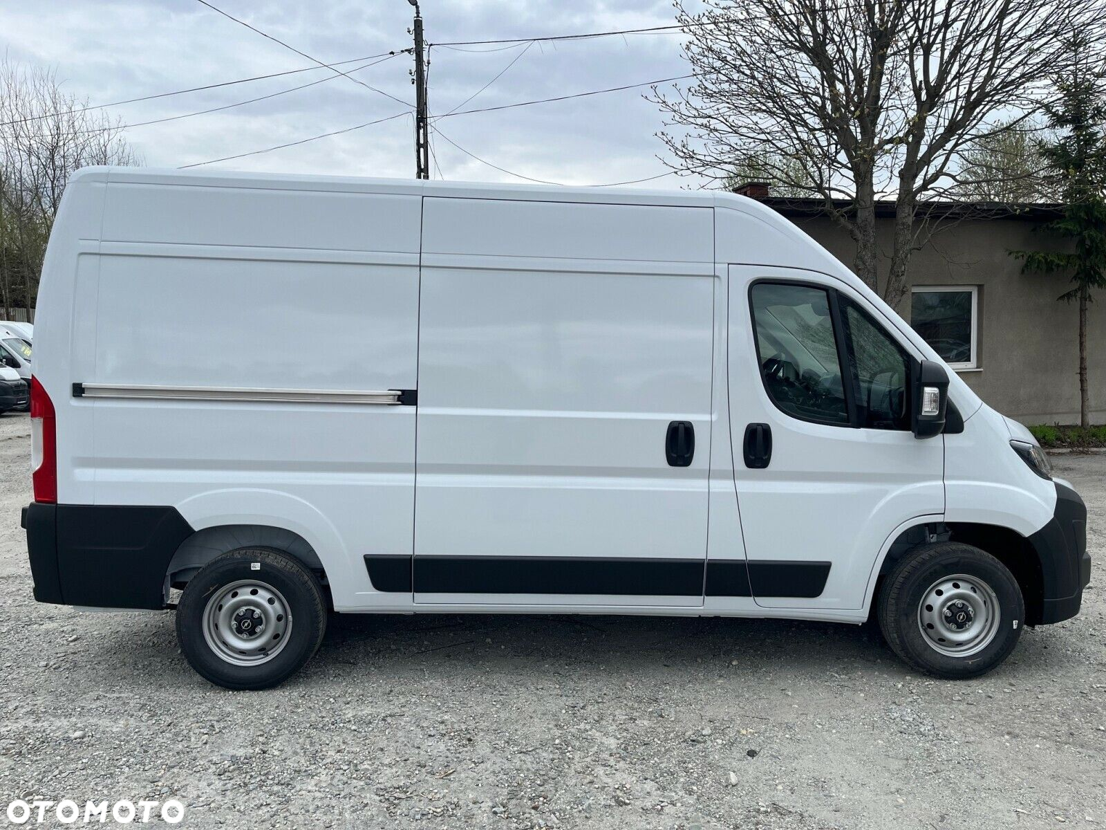 Opel movano Furgon L2H2 2.2 Diesel 140KM MT6 3.3t - 5