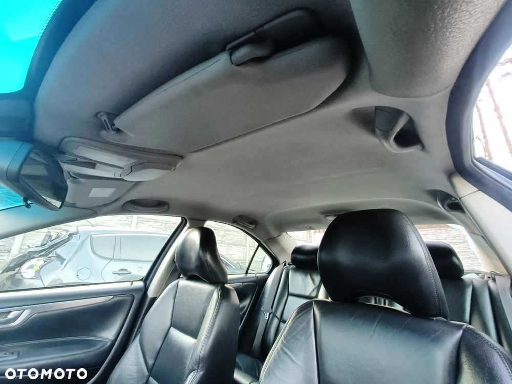 VOLVO S60 I 00-10 2002 r. SEDAN podsufitka * - 2
