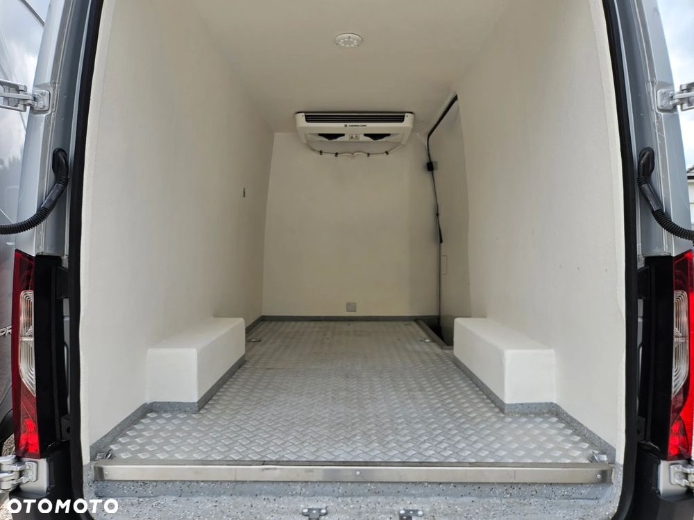 Mercedes-Benz SPRINTER 319CDI V6 L2H2 Chłodnia / Mroźnia 30tyś km SalonPL FV23% - 9