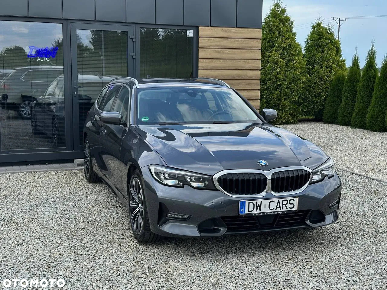 BMW Seria 3 320d Sport Line - 3