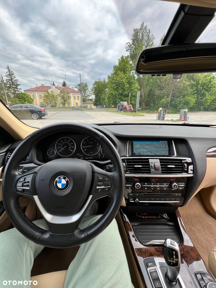 BMW X3 xDrive28i - 8