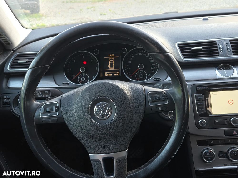 Volkswagen Passat 2.0 TDI DSG Comfortline - 13