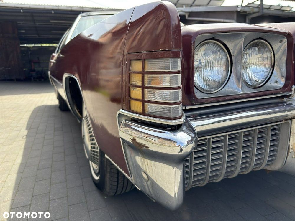 Oldsmobile Toronado - 10