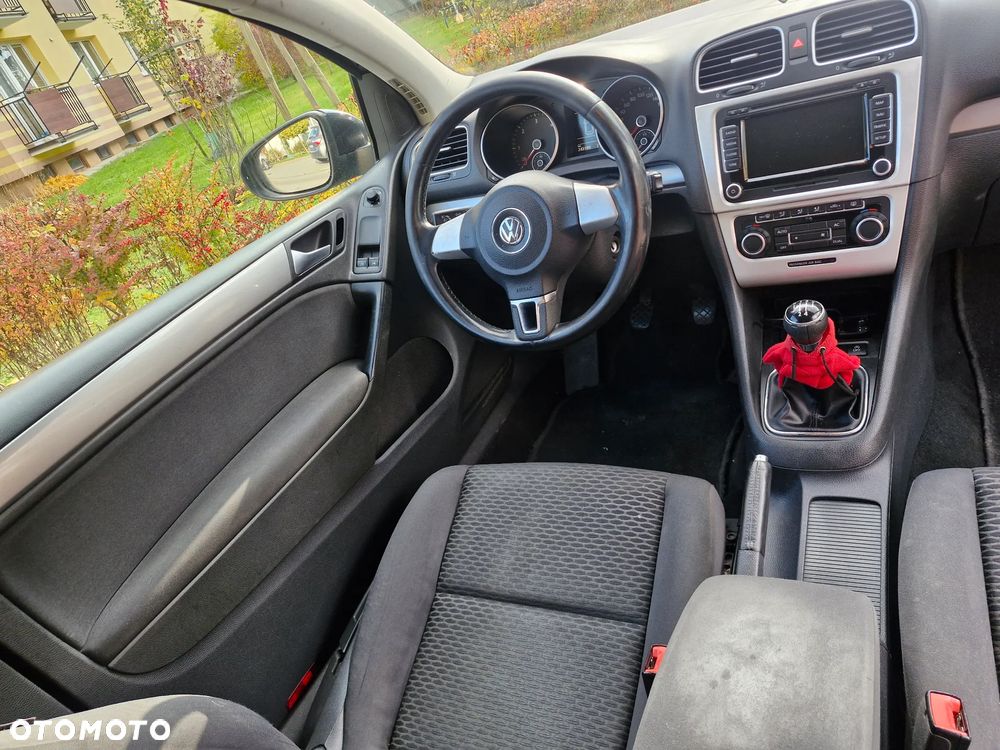 Volkswagen Golf 1.6 TDI DPF BlueMotion - 9