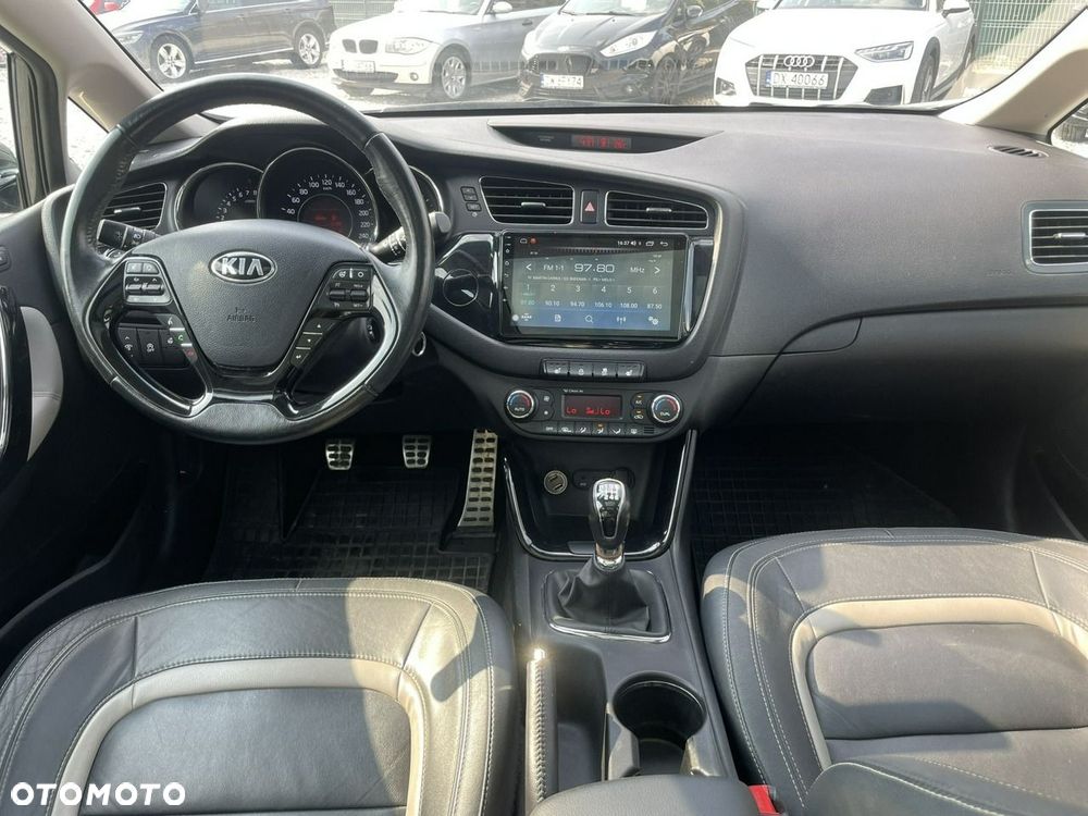 Kia Ceed 1.6 GDI XL - 29