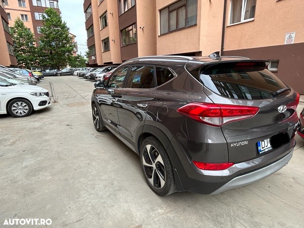 Hyundai Tucson 1.6 T-GDi 4WD 7DCT Premium - 4