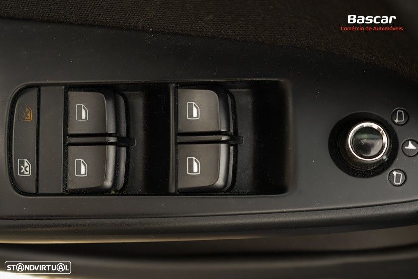 Audi A4 Avant 2.0 TDI Business Line Sport - 47