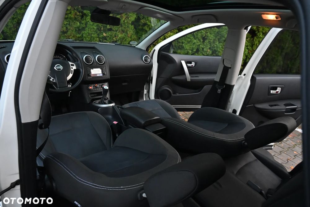 Nissan Qashqai+2 2.0 I-Way - 23