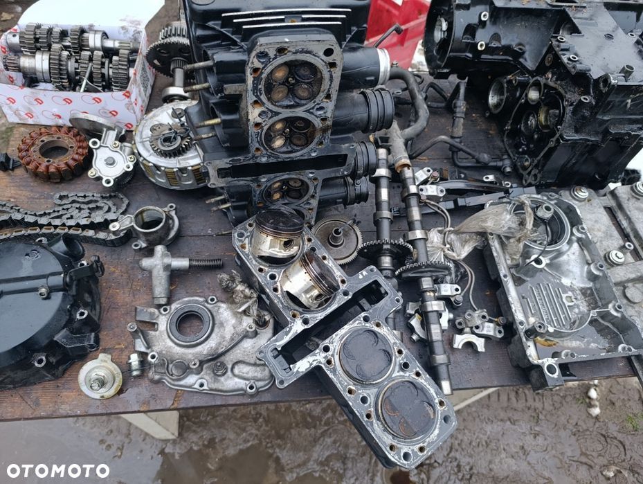 Części silnika Kawasaki GPZ 600 GPX ZX600A głowica cylinder wał E3 - 8
