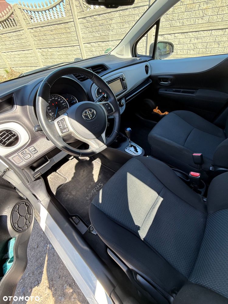 Toyota Yaris - 8